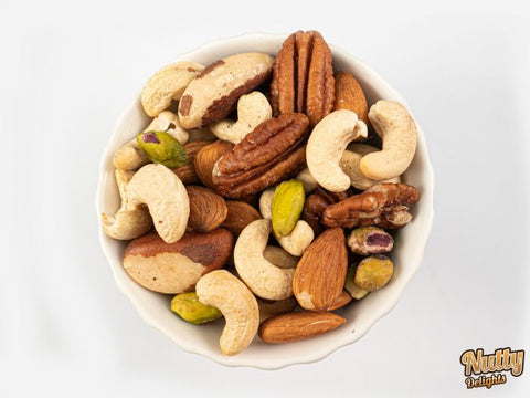 Nutty Delights : Premium Raw Mix Nuts 70g
